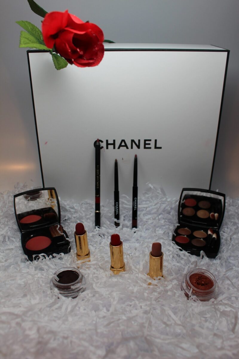 Chanel Illusoire Illusion d'Ombre Long Wear Luminous Eyeshadow