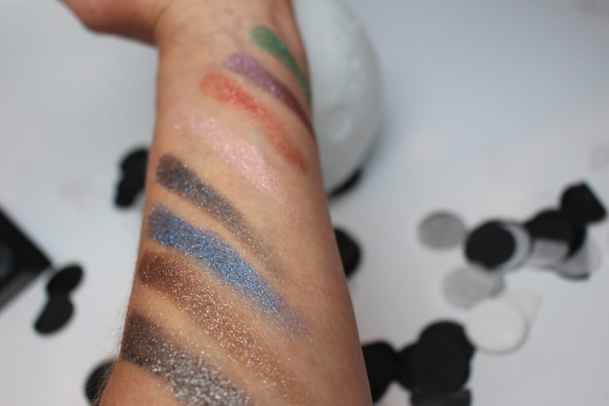 urbandecay-allswatches-8-new-shades-