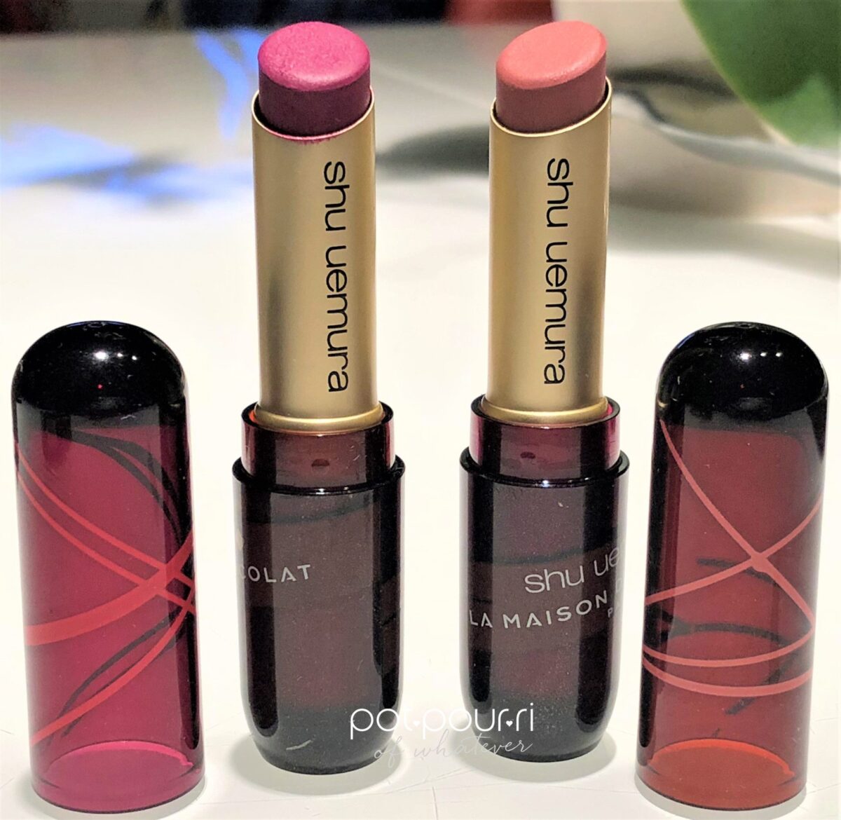 LEFT CASSIS BERRY RIGHT SALTY CARAMEL ROUGE UNLIMITED SUPREME MATTE LIPSTICK