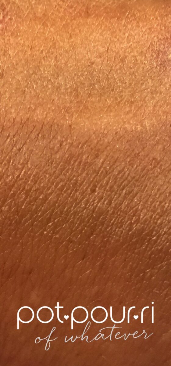 highlighter and contour blended swatches