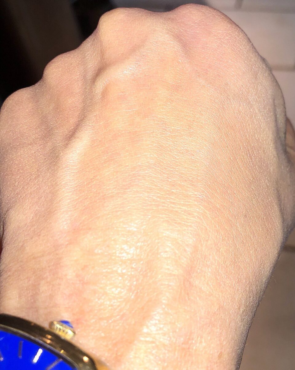 SWATCH OF SHADE 3N1 IVORY BEIGE BLENDED INTO MY HAND