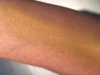 swatch Warm Natural 4.5 not rubbed in