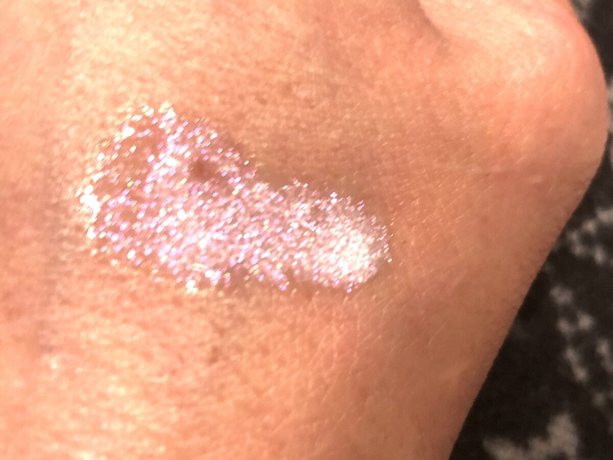 another Color FX Glitter Drops Swatch in the shade Aurora