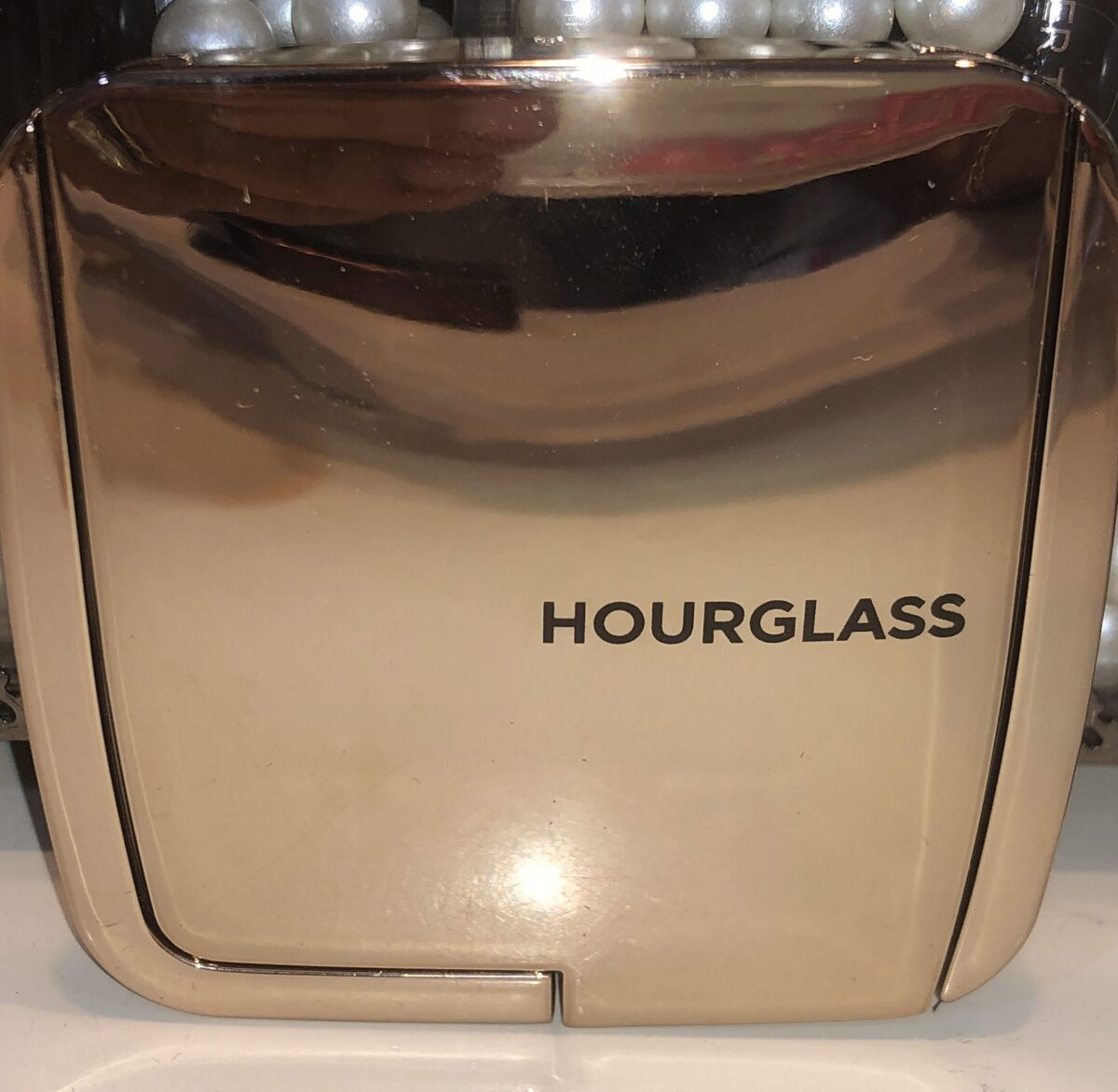 Hourglass At Night Ambient Lighting Blush compact