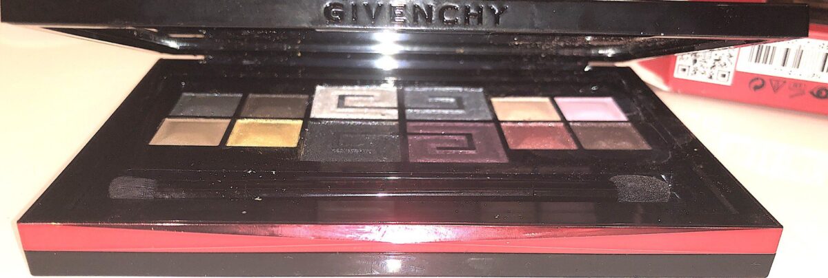 I LOVE THE DETAILS, GIVENCHY WRITTEN INTO THE COMPACT LID EDGE, AND THE RED METAL LINE ACROSS THE BOTTOM OF THE PALETTE