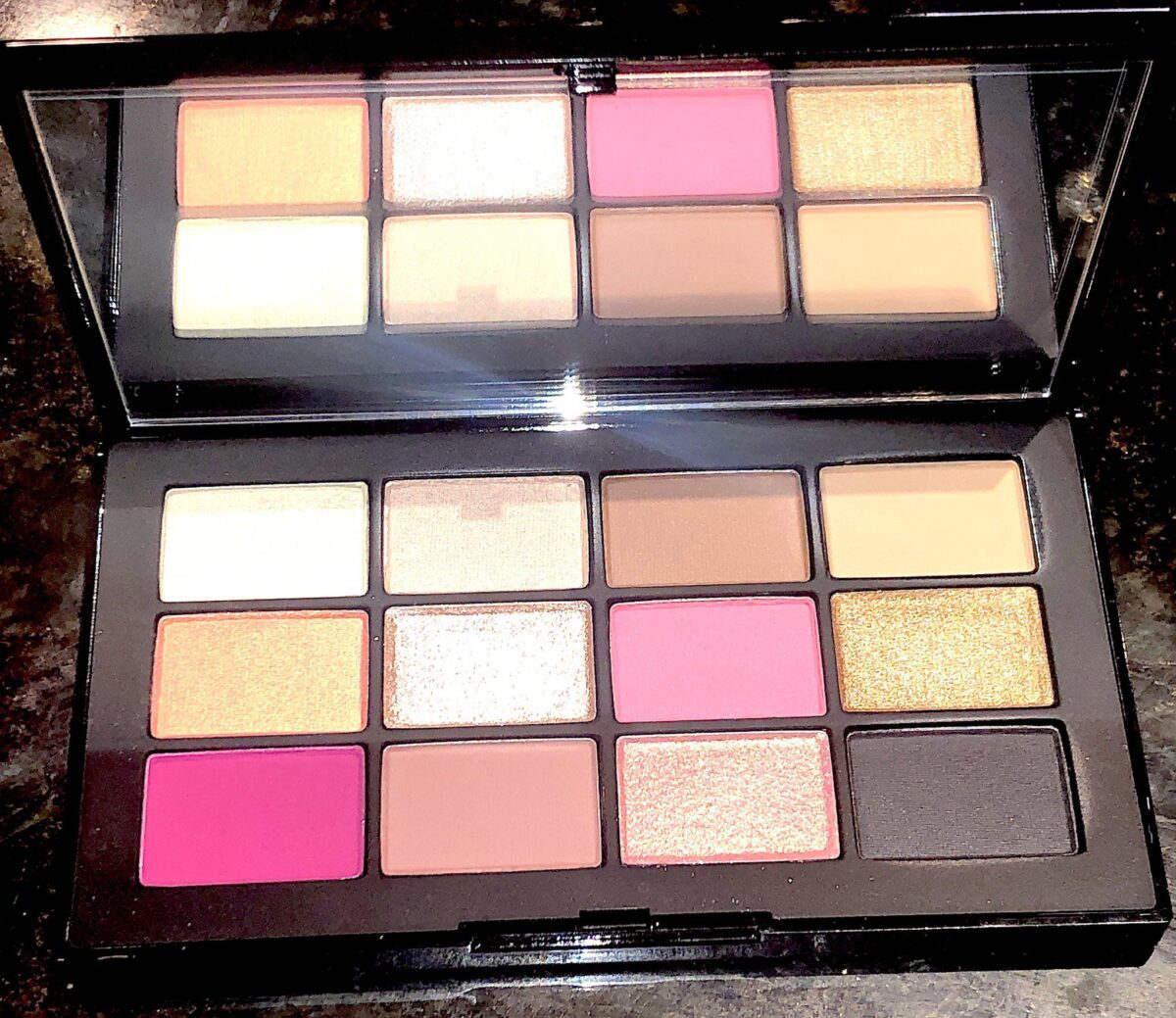 INSIDE THE NARS STUDIO 54 HOLIDAY HYPED EYESHADOW PALETTE