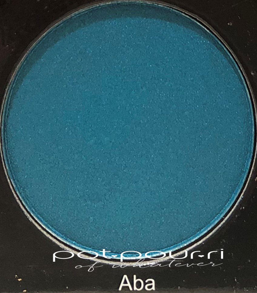 Juvia's-place-festival-eyeshadow-palette-Aba-turquoise-shimmer