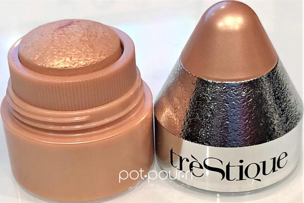 TRESTIQUE STARLIGHT POWDER STICK APPLIES DIRECTLY TO YOUR SKIN