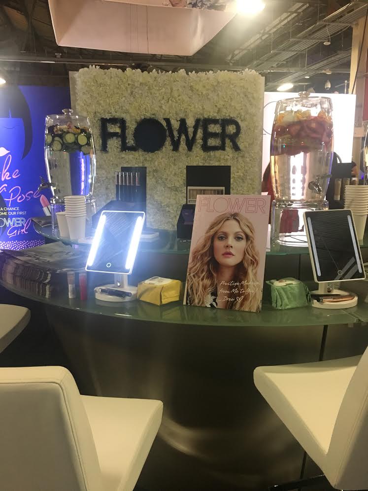 beautycon-drew-barrimore-makeup-flower-booth