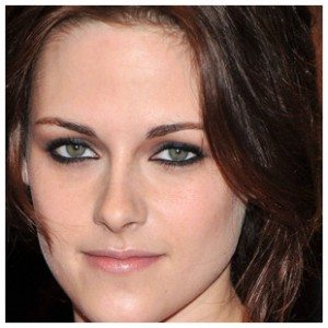 Kristen Stewart in smudgy eyes