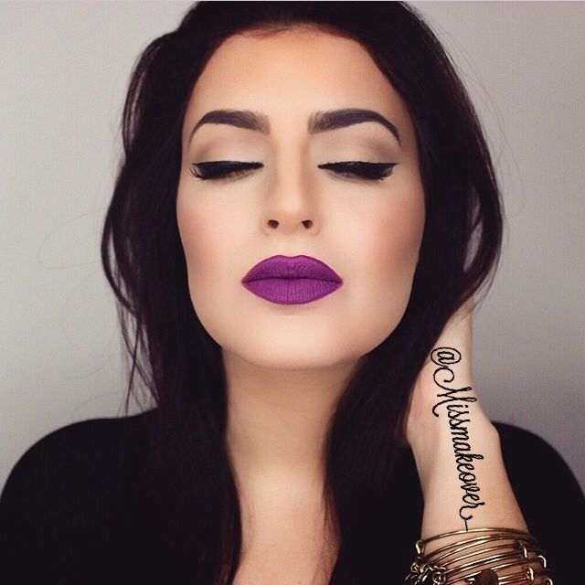 may-looks-try-purple-lipstick