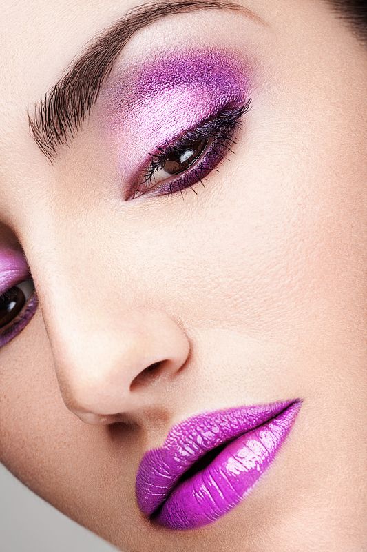monochromatic-violet-makeup